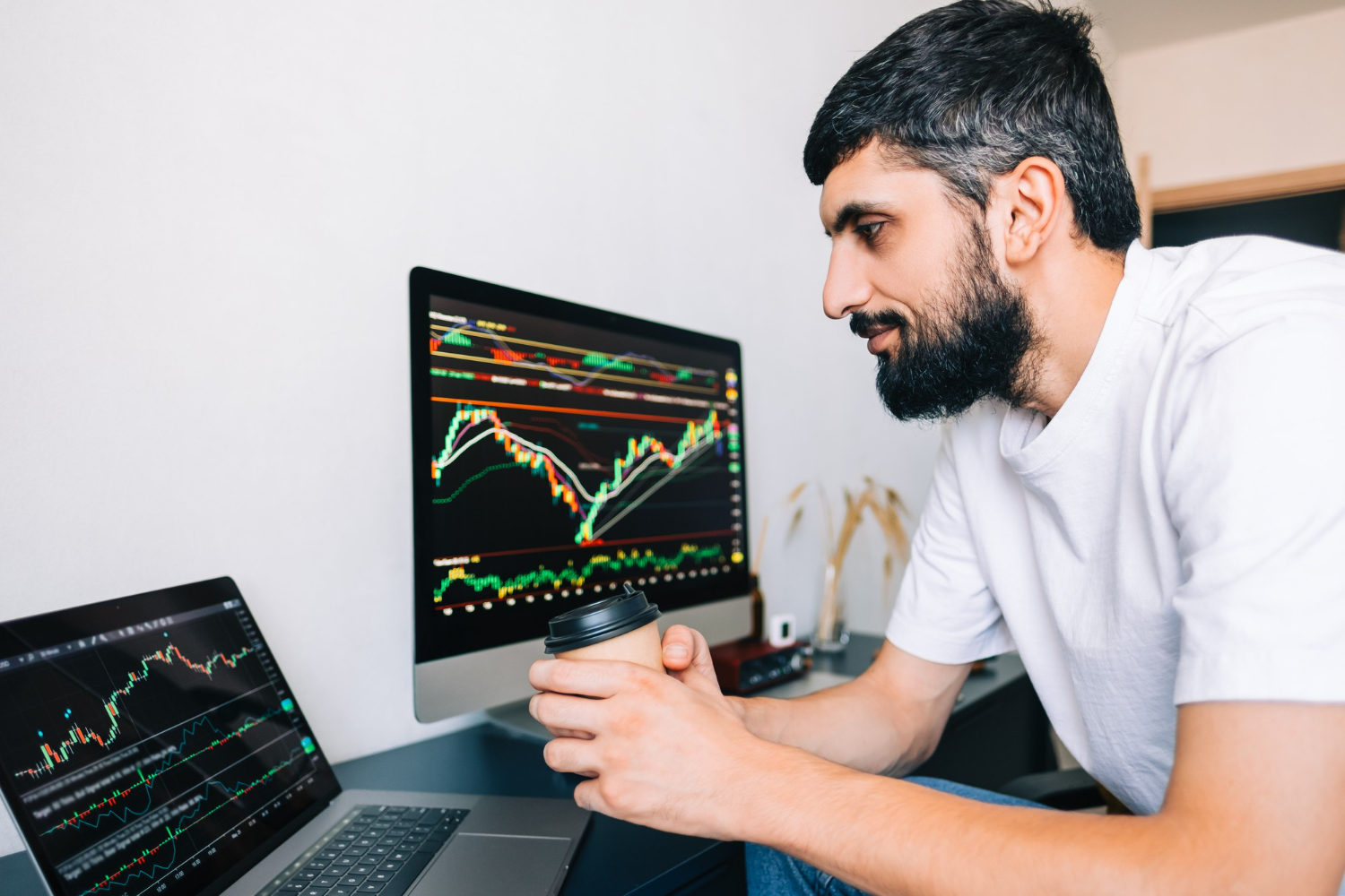 Creating a Multi-Asset Watchlist on the MT5 Trading Platform Tailored to Malaysian Investor Styles Whether Scalping Swinging or Holding Overnight